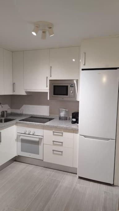 Apartamento Moderno A 1Km De Granada Bagian luar foto