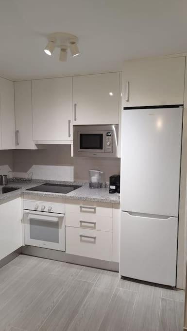 Apartamento Moderno A 1Km De Granada Bagian luar foto