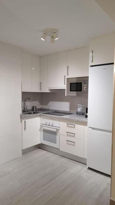 Apartamento Moderno A 1Km De Granada Bagian luar foto